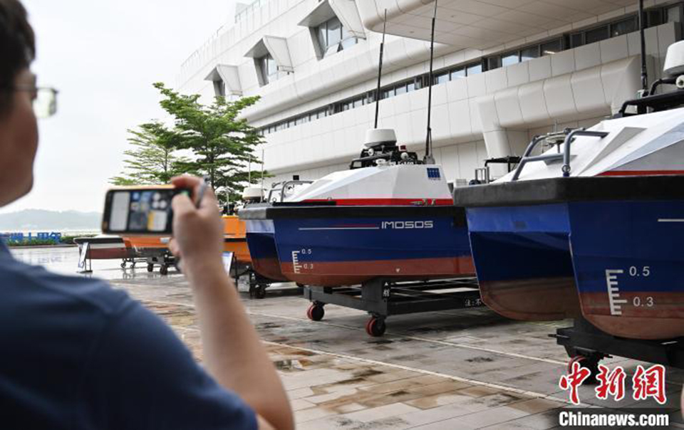 广东珠海：无人船艇尽显海洋新质生产力
